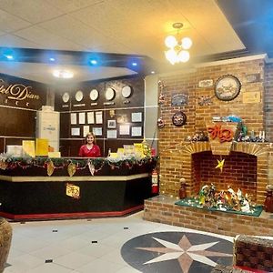 Hotel Dian Aparri